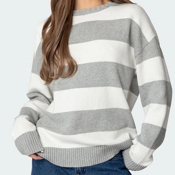 Jessica Simpson women's Crewneck Sweater in Green and White - Picture 1 of 3